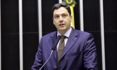 Deputado do PL apresenta parecer favorável para limitar poderes do STF