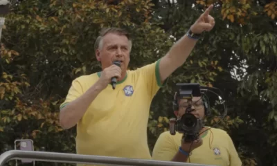 Bolsonaro reúne multidão no 7 de setembro na Avenida Paulista em protesto contra Moraes e Lula