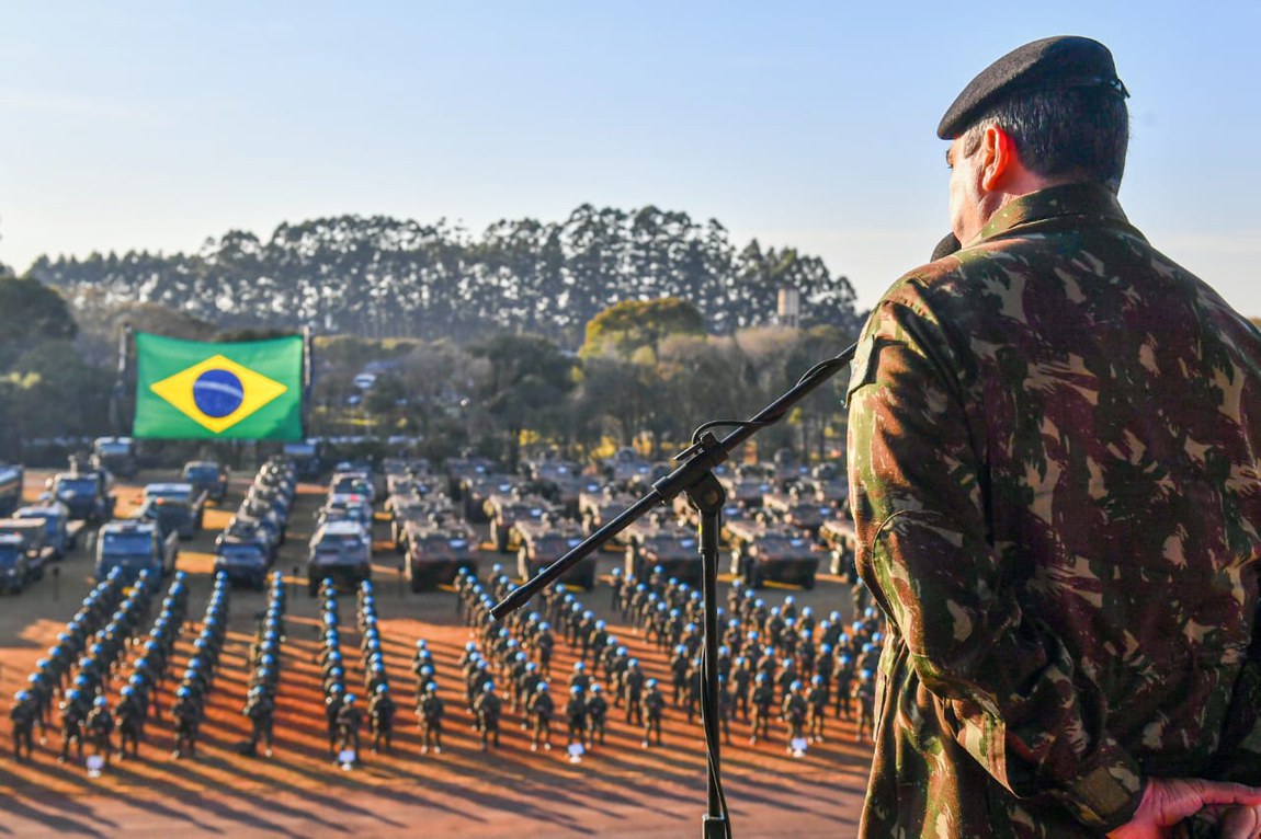 Forças Armadas pedem R$ 10 milhões extras para transporte no desfile de 7 de setembro