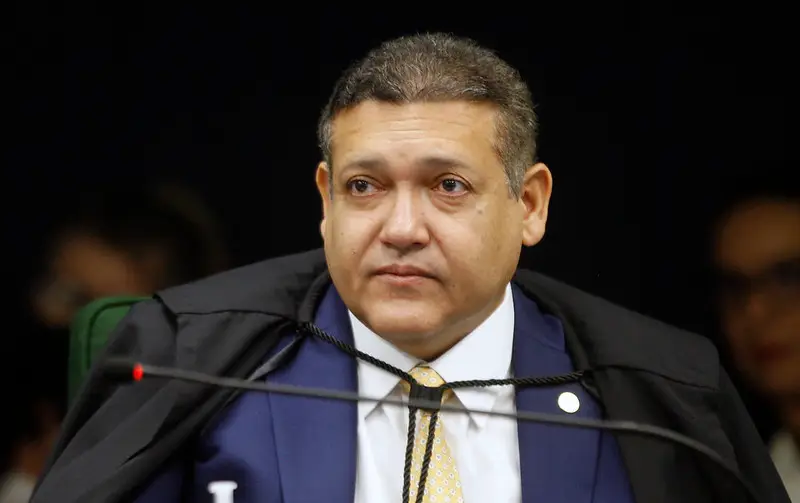 Nunes Marques leva suspensão do X para plenário do STF