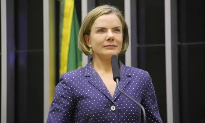 Gleisi Hoffmann pede que governo Lula ajude Cuba a se reerguer