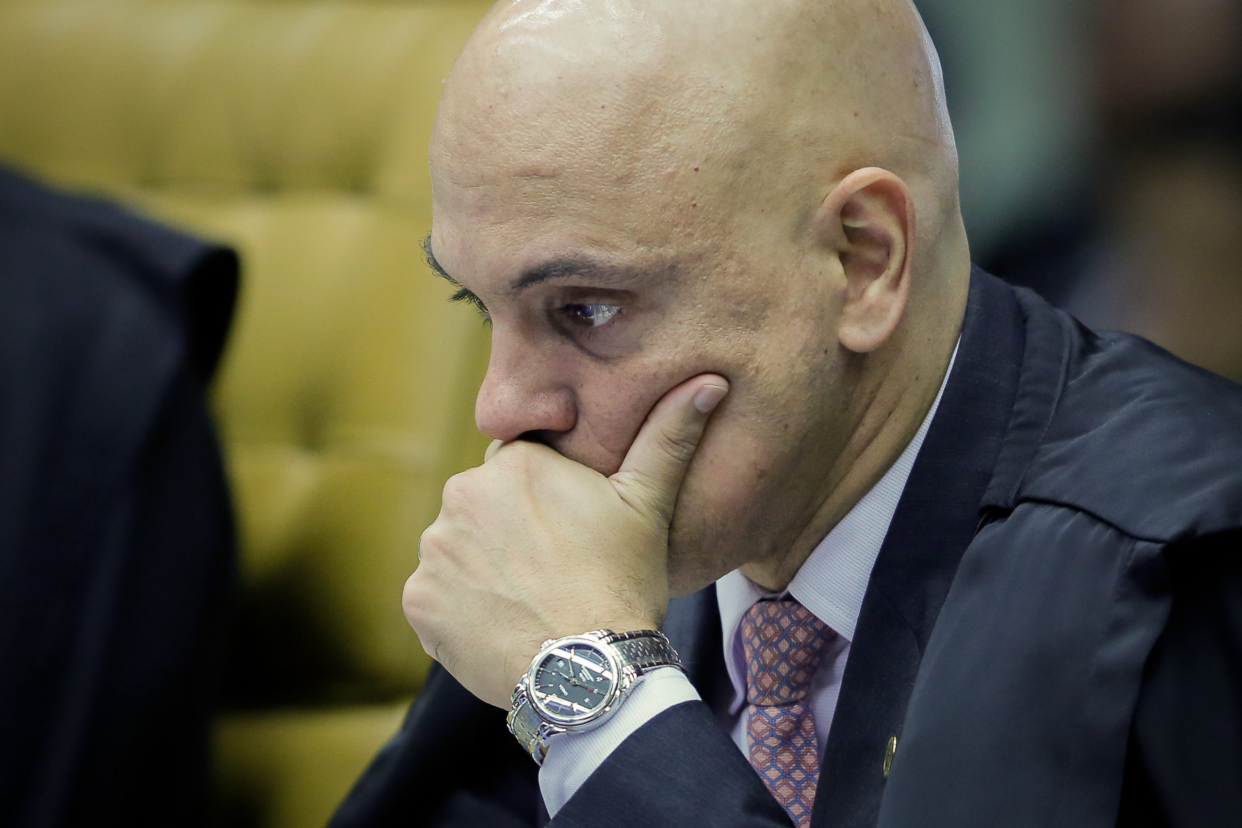 Relógio de US$ 40 mil de Moraes chama atenção em reportagem do NY Times