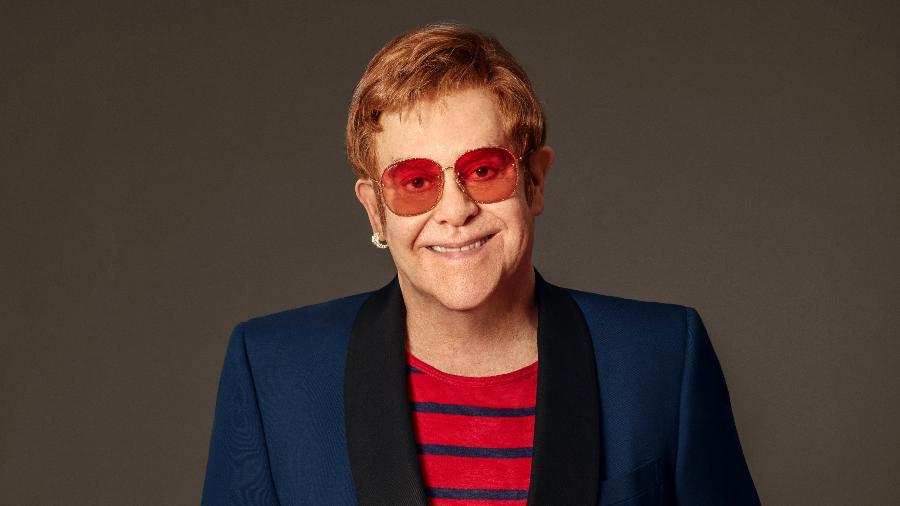 Elton John, que já usou maconha, diz que é burrice legalizar a droga