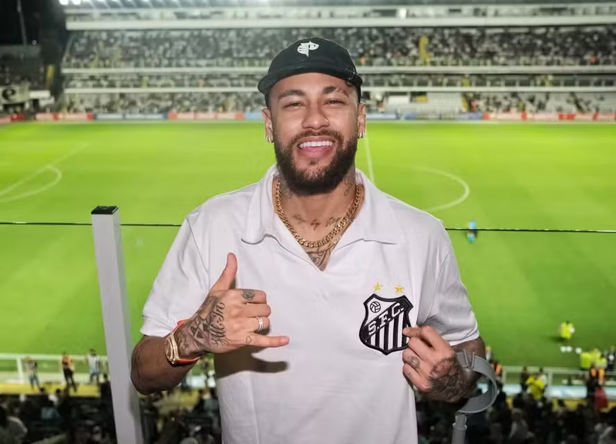 Santos anuncia o retorno de Neymar após 12 anos